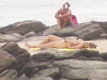 Peituda de topless - Flagras na Praia